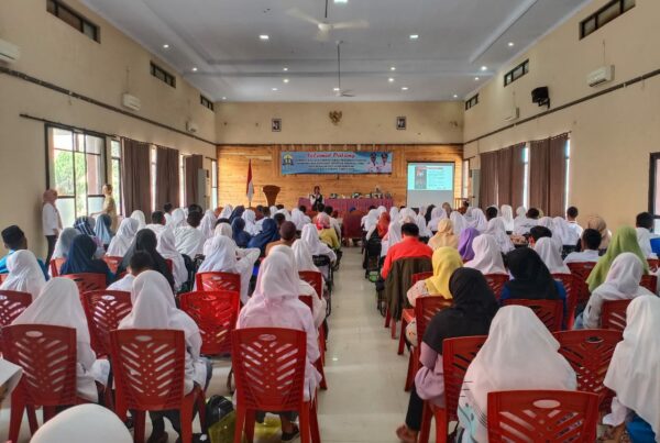 BNNP Banten berikan penyuluhan bahaya narkoba kepada Kelompok PIK R jalur Pendidikan dan Masyarakat