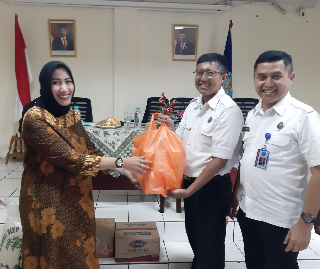 Kunjungan Kepala BNN Provinsi Banten Beserta Ibu Ketua DWP BNN Provinsi Banten