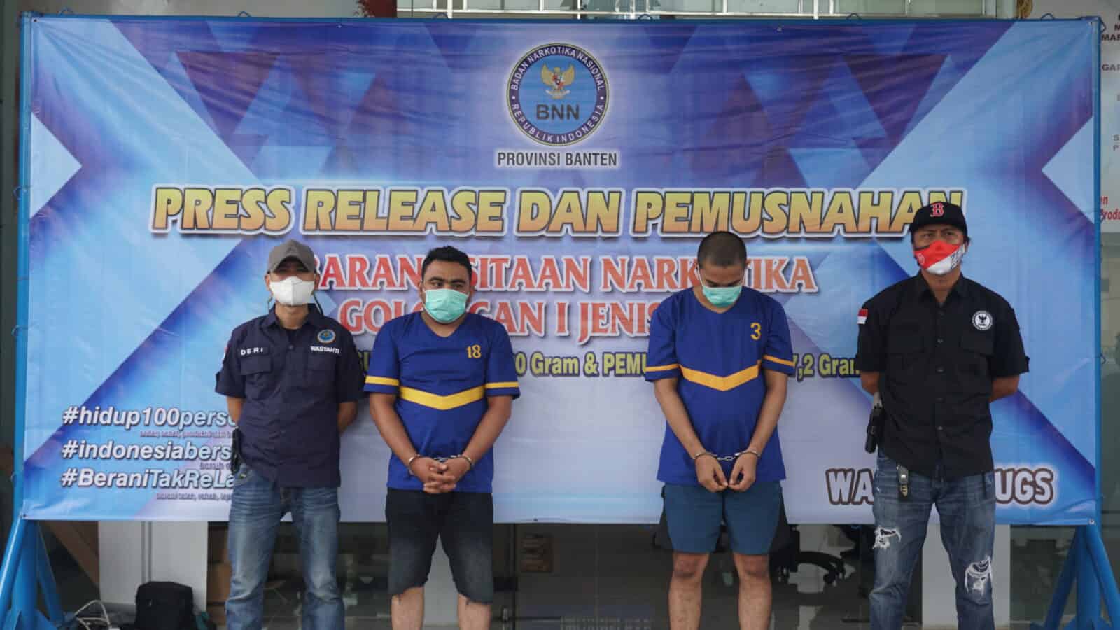Modus Penyelundupan Sabu Dalam Kap Mesin Mobil Terungkap Oleh BNNP Banten Modus Penyelundupan Sabu Dalam Kap Mesin Mobil Terungkap Oleh BNNP Banten