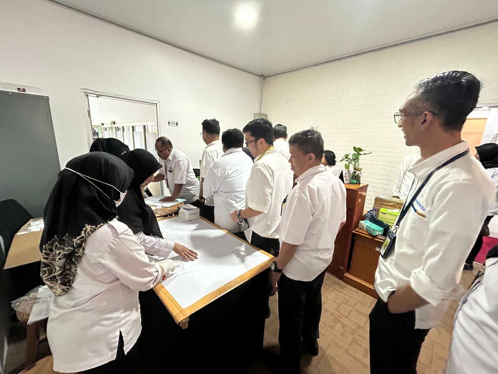 SOSIALISASI DAN TES URIN BNNP BANTEN DI LINGKUNGAN KPP PRATAMA PANDEGLANG