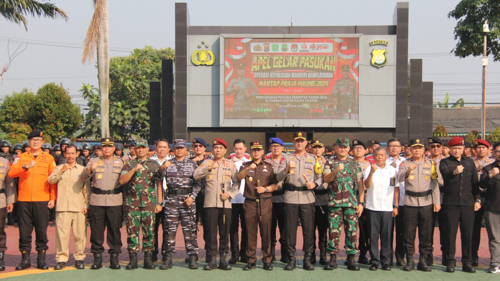 KA BNN Provinsi Banten Brigjend. Pol. Drs. Rohmad Nursahid, M.Si. Hadiri Apel Gelar Operasi Mantap Praja (OMP) di Polda Banten KA BNN Provinsi Banten Brigjend. Pol. Drs. Rohmad Nursahid, M.Si. Hadiri Apel Gelar Operasi Mantap Praja (OMP) di Polda Banten